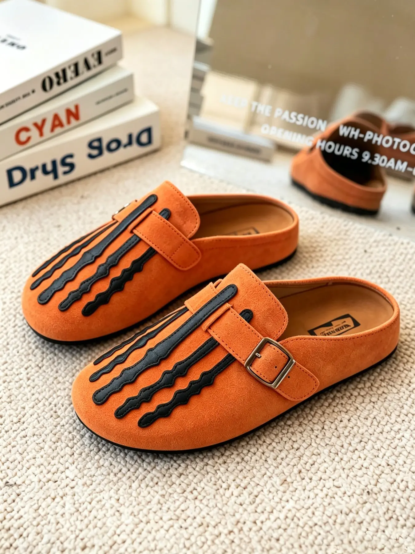 Men's Thick Sole Mule Shoes, Slip on Mules, Adjustable Skull Print Slippers, Thick Bottom Slippers, Comfortable PU Leather, Retro Style, Outdoor & Halloween Party