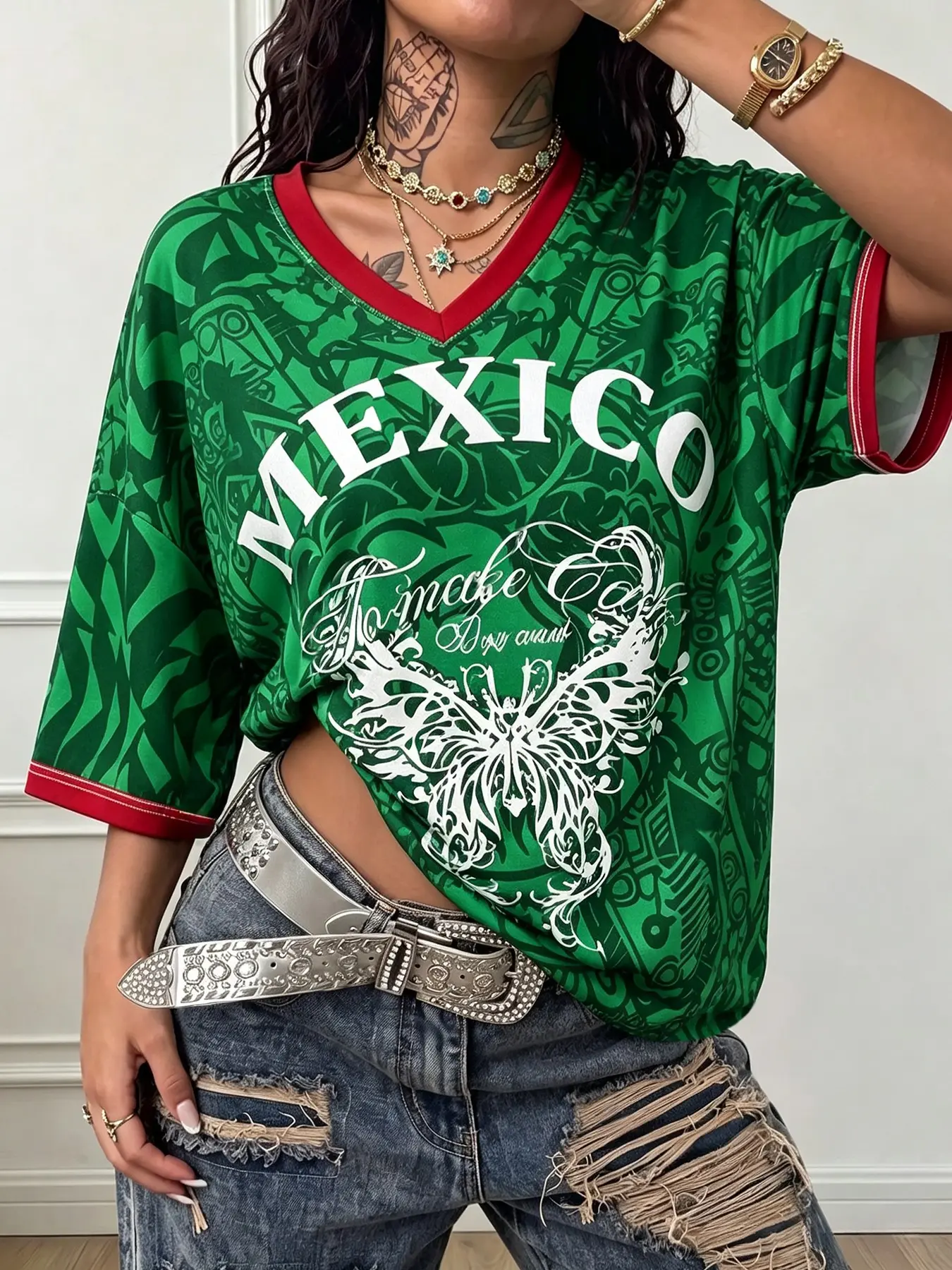 Vintage Tribal Mexico Butterfly Letter Print V Neck Women Oversized Top, Red Edge Trim Short Sleeve Loose Fit Streetwear Shirt, Y2K 2000s Nostalgia Grunge Casual Blouse, Lightweight Breathable Summer Concert Outfit, Bold Graphic Statement Latina Urban Fas