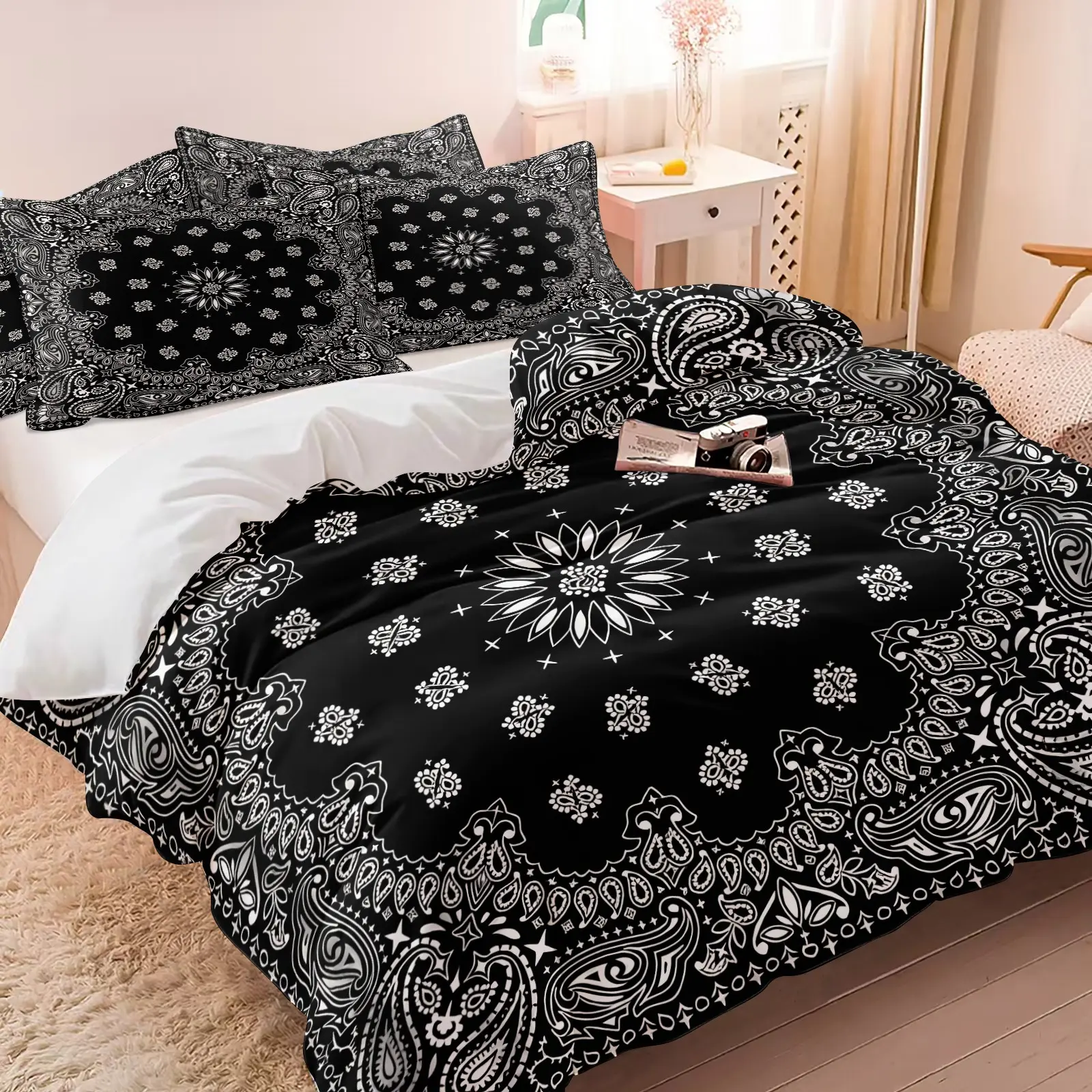 2/3Pcs Ultra Soft Black White Paisley Bandana Comforter Set Classic Retro Floral Border Ethnic Print Bedding Lightweight Cool Tone All Season Bed Set For Teen Mens Grunge Bedroom