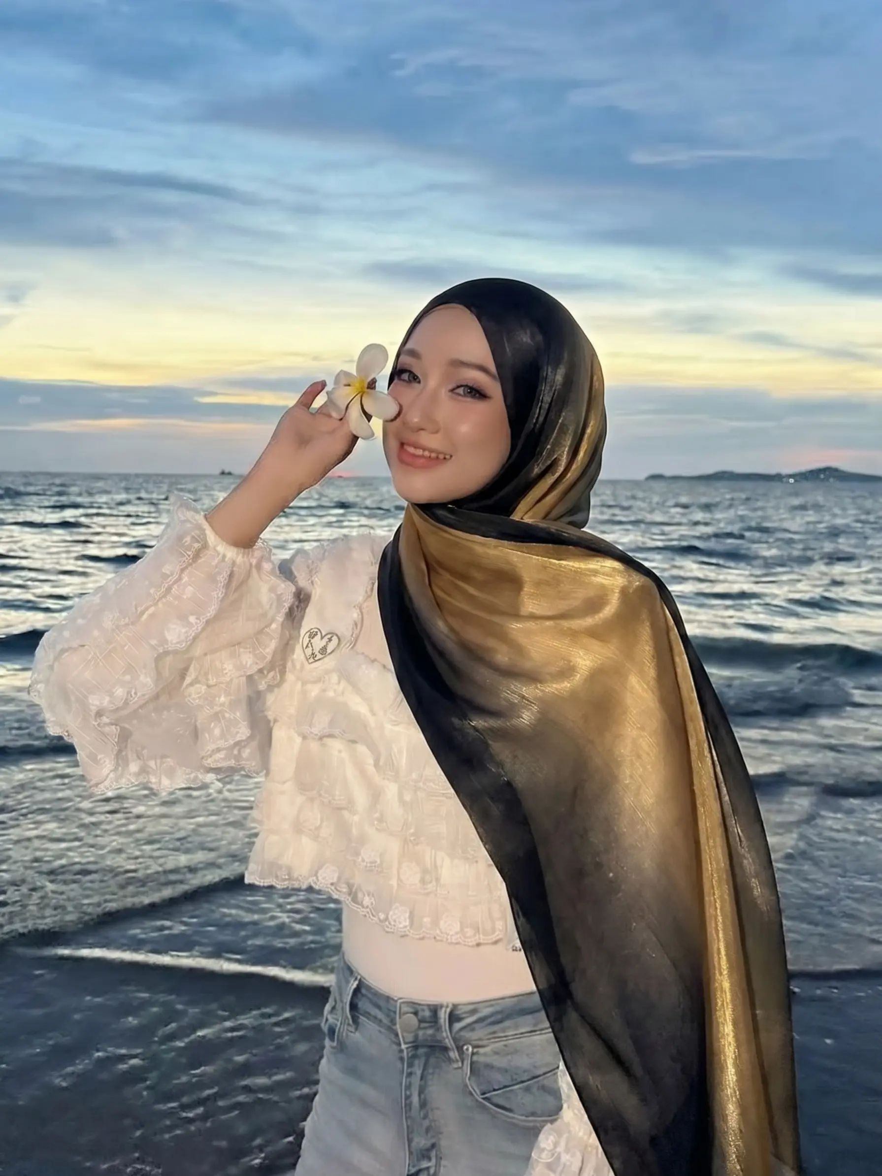 70x180cm Luxury Gold Gradient Headscarf, Versatile Hijab For Muslim, for Office and Dinner, High-End Abaya Matching Scarf