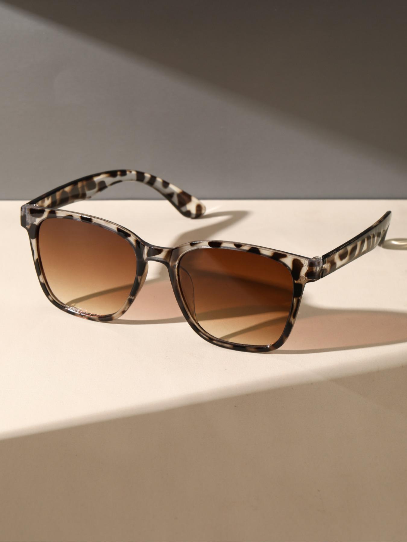 Unisex Vintage Square Frame Tinted Lenses Sunglasses, Modern Accessories for Men, Casual Leopard Print Sunglasses for Everyday Use, Versatile Accessories for Outdoor Activities, Lightweight Durable Sunglasses, Outdoor Suitability