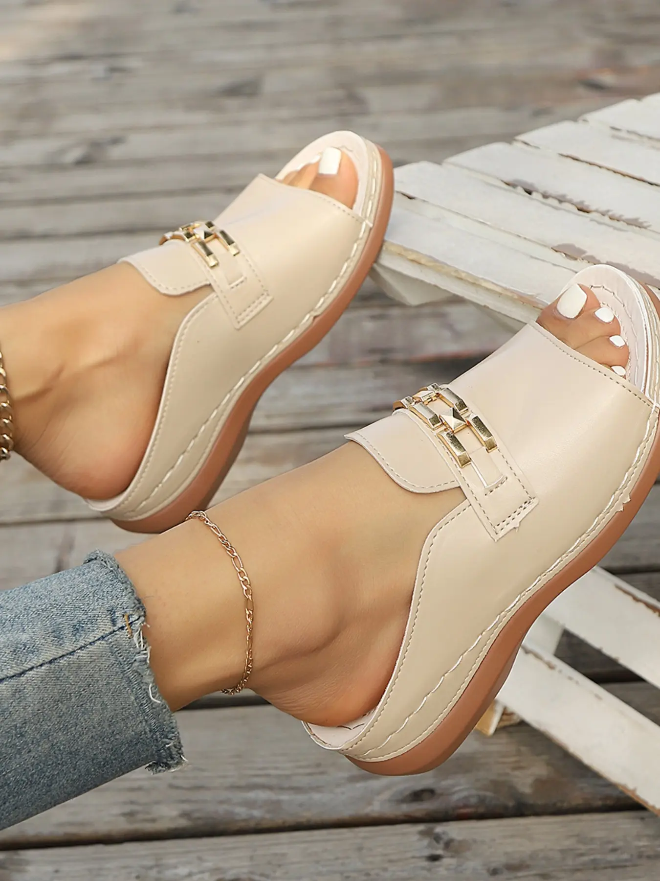 Women's Metal Chain Wedge Slide Sandals, Open Toe Slip-On Orthopedic Platform Sandals, Comfort Arch Support Casual Slides, Fashionable Wedge Sandals for Summer & Daily Wear