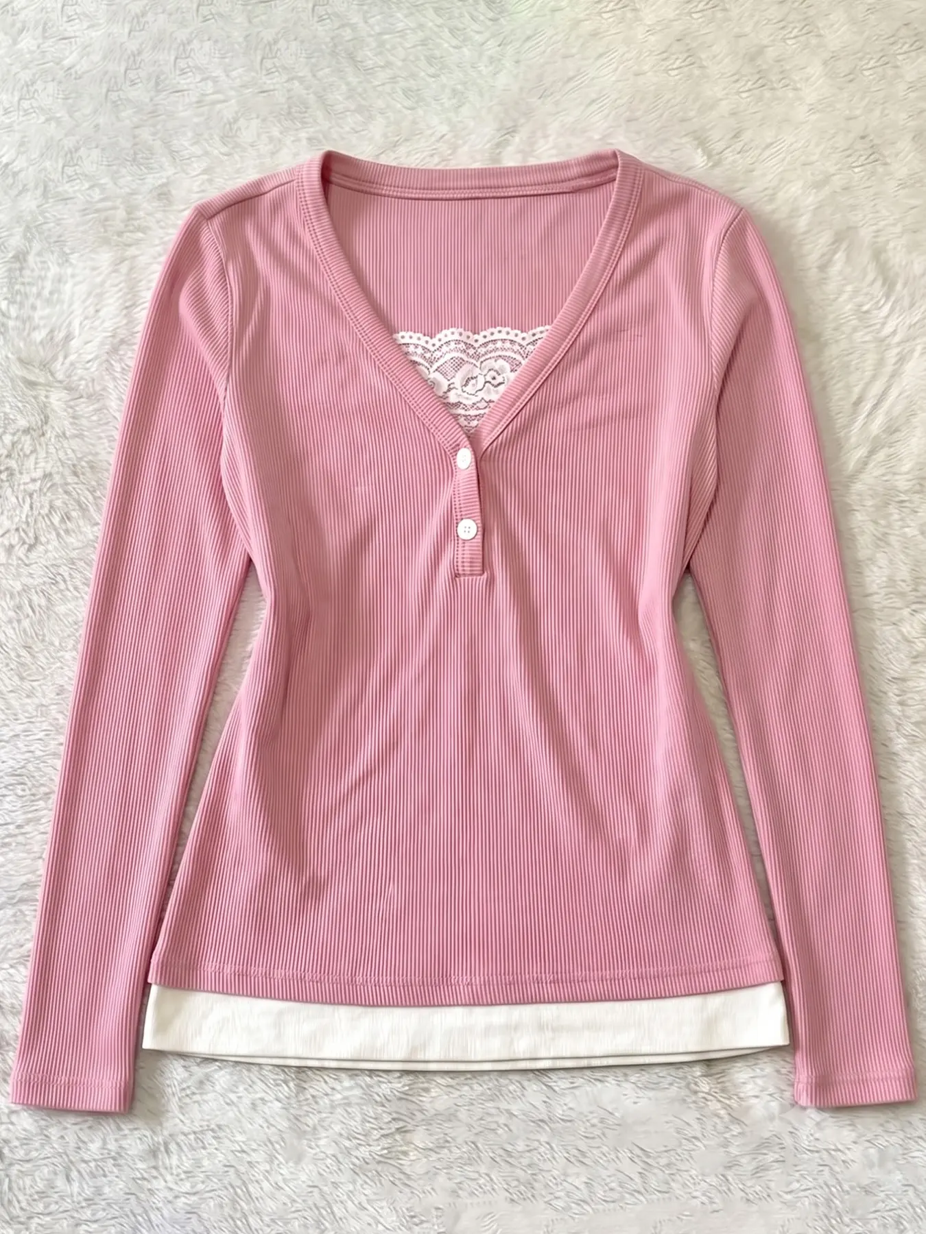 Women's fake two-piece long sleeved top with V-neck button and lace ribbed slim fit layered basic T-shirt casual top