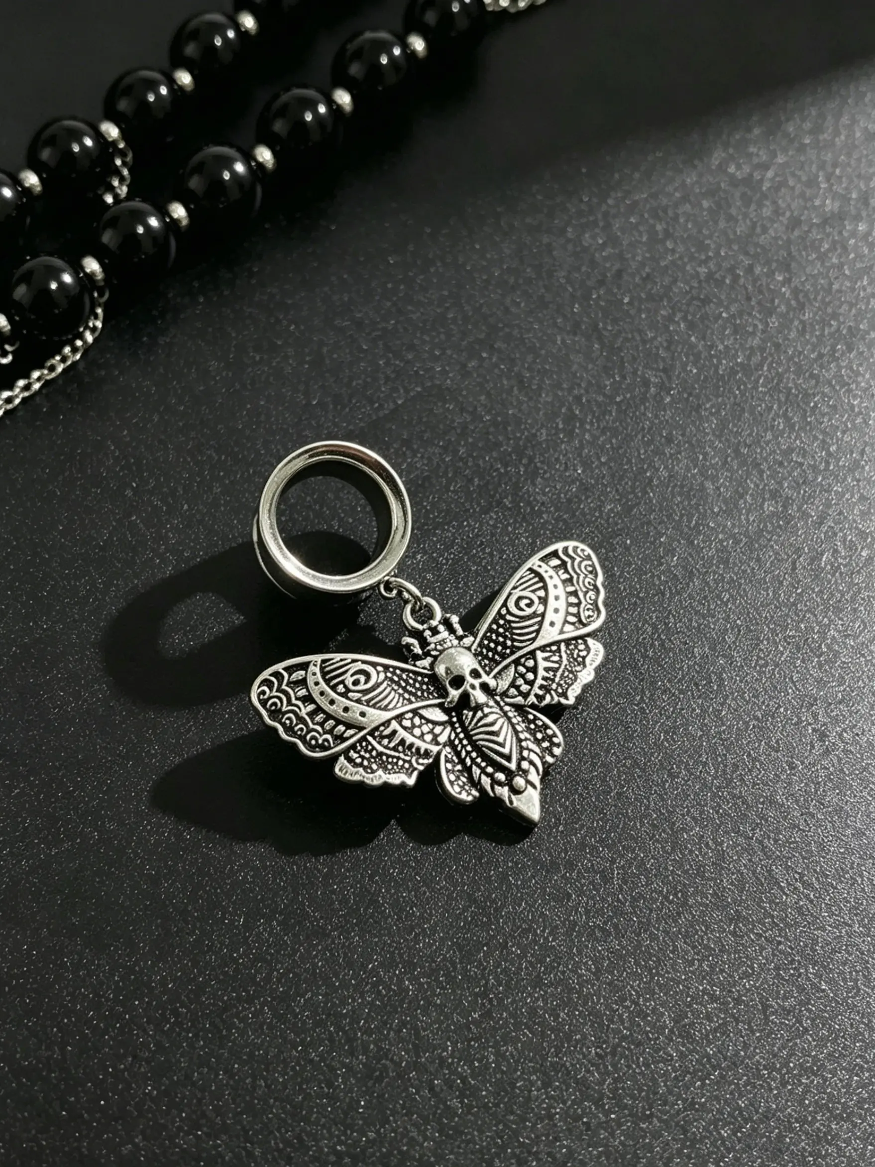 Single Gothic Punk Skull Death Moth Dangle Ear Tunnel Gauges, Dark Alt Subculture Rock Ear Stretcher Plugs, Vintage Antique Silver Piercing Expander Jewelry For Men Women Grunge Street Style, Vintage Aesthetic