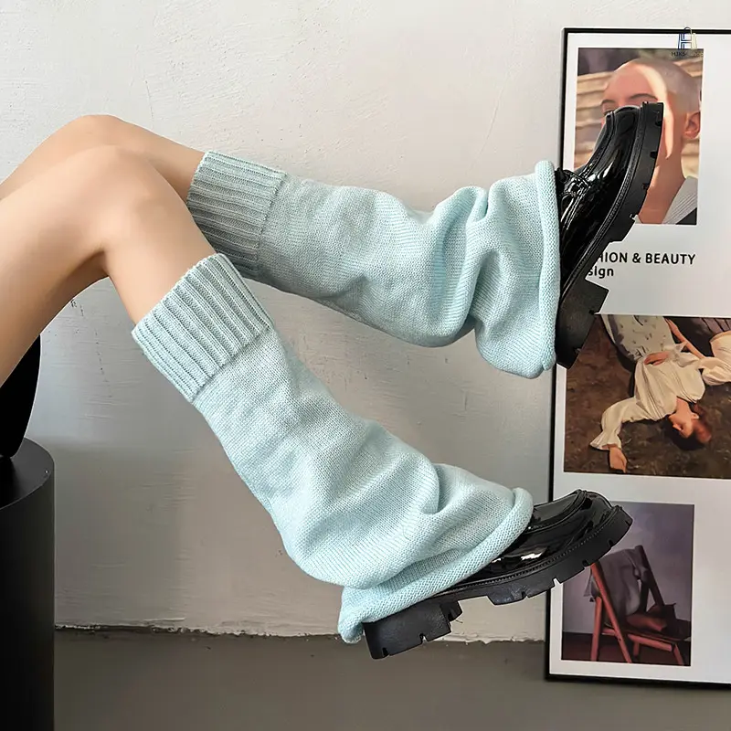 Thickened knitted bell-bottom leg warmers for female students, subculture leg warmers, Y2K wide-leg hot girl slouch socks, solid color, slimming effect, summer