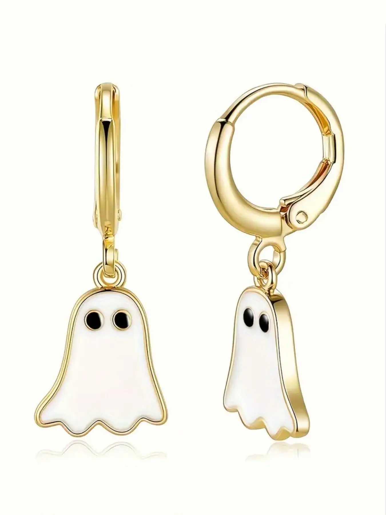 1. These Halloween devil-shaped earrings are suitable for women. Their unique and eye-catching design is perfect for a ghostly style and makes an ideal accessory for a Halloween party.