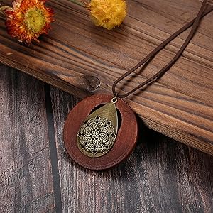Adjustable 6Pcs Long Pendant Necklaces for Women Boho Vintage Wood Fall Sweater Necklaces Set Statement Feather Dragonfly Peace Sign Y Necklace Hippie Handmade Fashion Jewelry Accessories