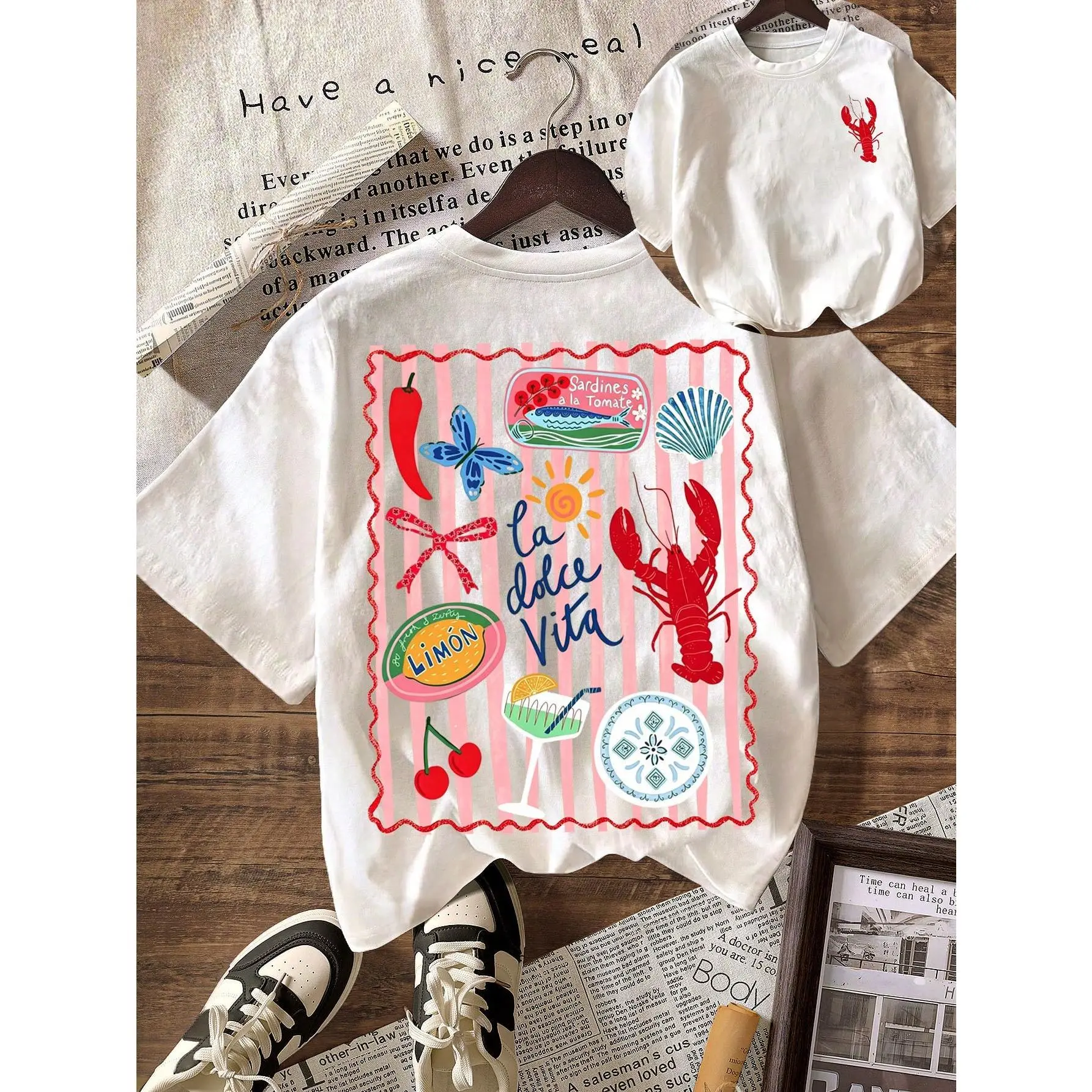 Women's Striped Lobster Graphic Short-Sleeve T-Shirt - Casual Round Neck Women's Tops, Summer Vacation Streetwear Sports Tops