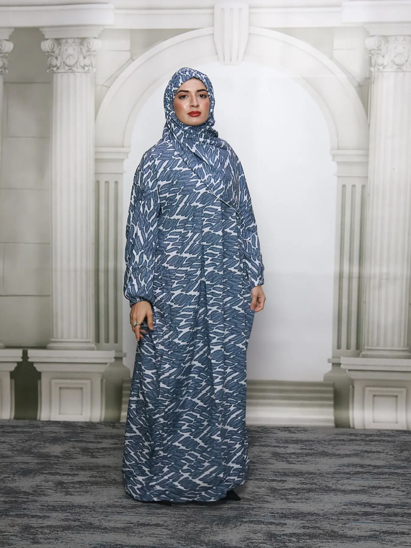 Muslim Women's Scarf-Style Ditsy Floral Prayer Dress, Modesty Muslim Clothing, Long Loose-Fit Comfortable Print One-Piece, All Seasons Fashion Muslim Dresses