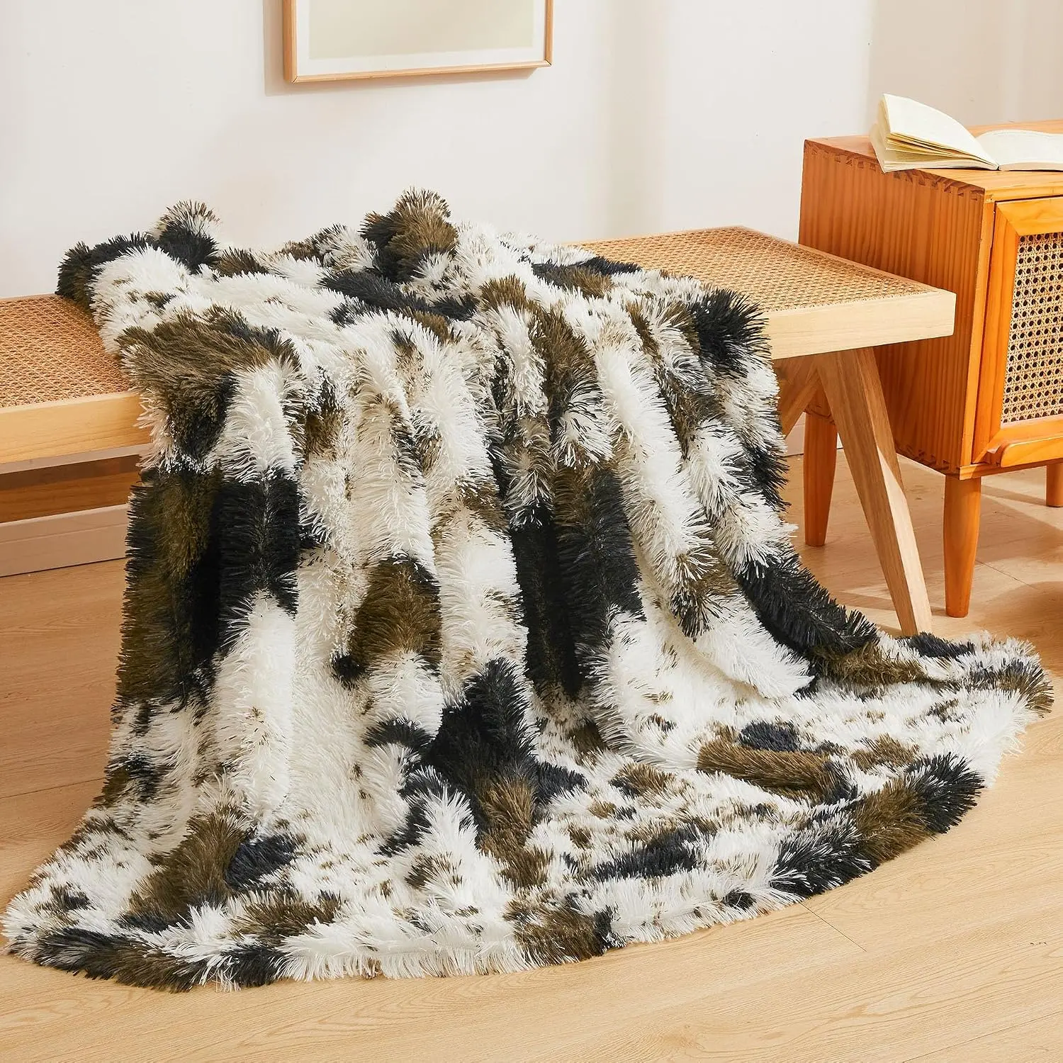 Luxury Faux Fur Blanket - 50x60in 1-Piece Shaggy Plush Animal Prints Throw, OEKO-TEX Safe, Living Room Decor for Sofa Bed, Cow Brown Softness Blanket for Indoor Use