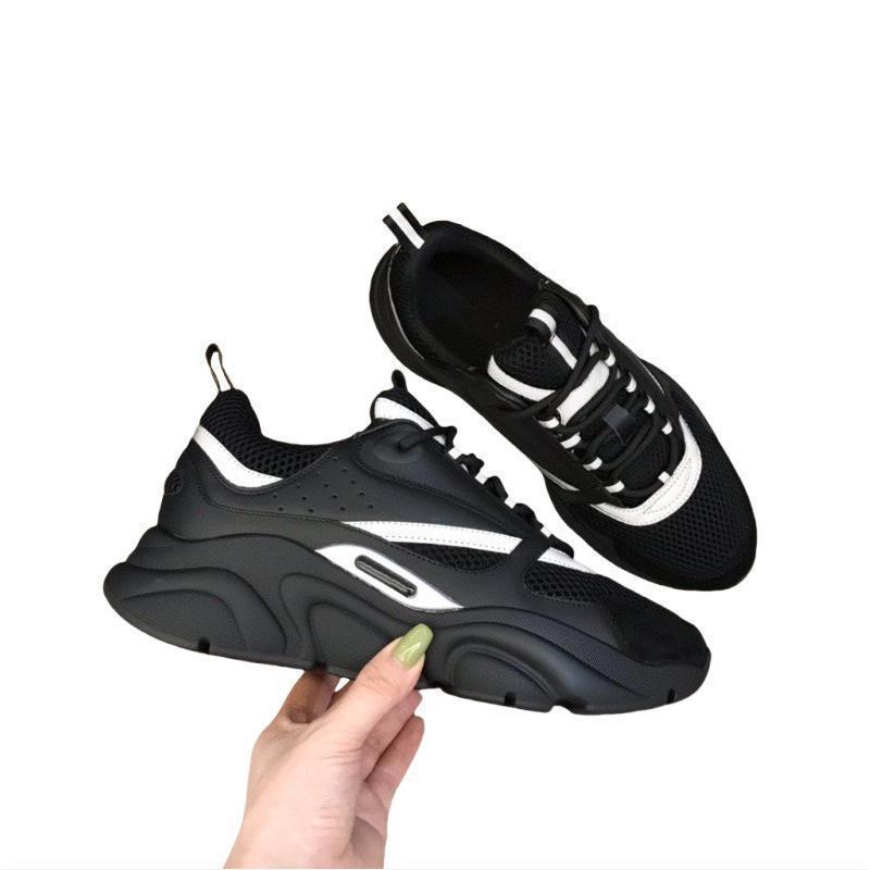 2026 Couple's Luminous Thick-Soled Fashionable Breathable Casual Sports Trendy Shoes