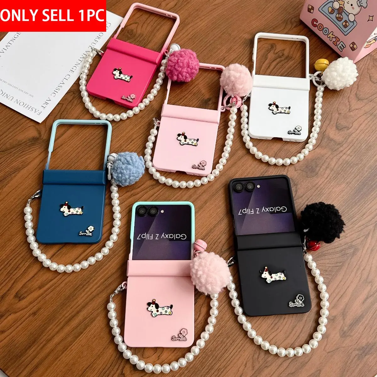 Jelly-colored dog-pattern phone case with a hinge, equipped with a fluffy pearl bracelet, and a hard PC back panel for protecting the phone For Galaxy Z Flip8 Z Flip7 Z Flip7 FE Z Flip6 Z Flip5
