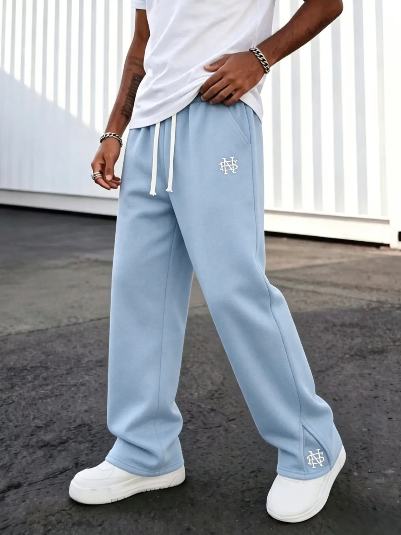 Men's Simple Embroidered Wide Leg Sweatpants, Loose Straight Drawstring Sports Pants, Soft Casual Street Running Pants, Fall Winter Wear