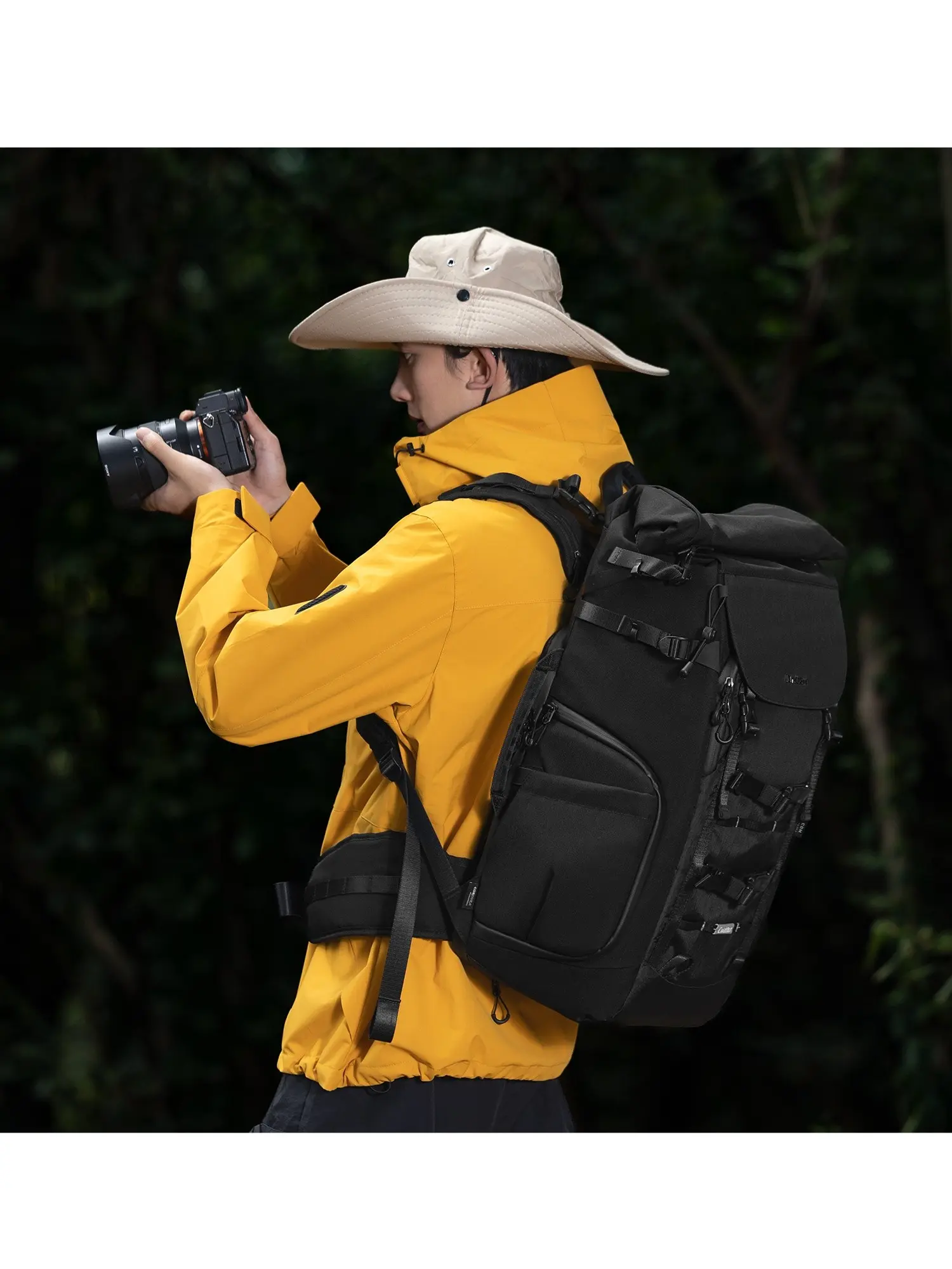 Professional camera backpack, waterproof photography travel bag, equipped with a 15.6-inch computer compartment, detachable waist strap and drone strap