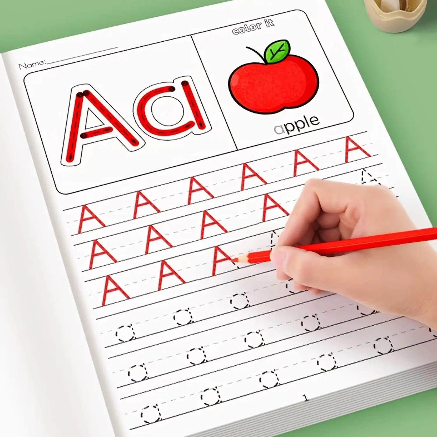 New 32-page children's calligraphy workbook, featuring 26 English letters, a workbook for practicing writing and control of the pen, a children's early education workbook, Preschool learning materials, suitable for home and school