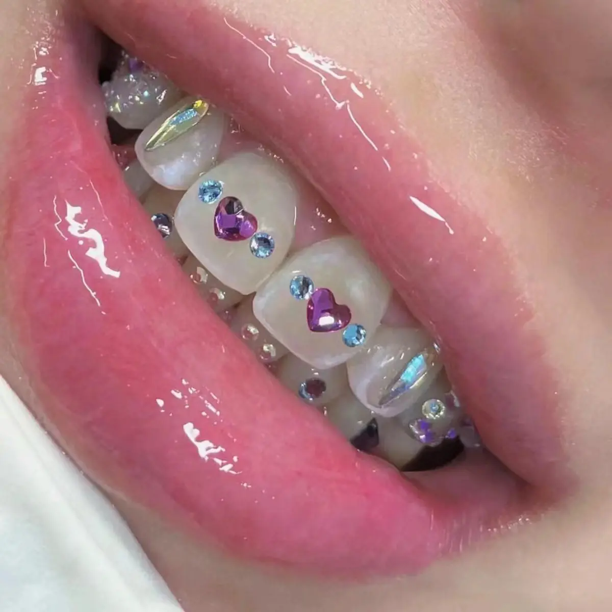 1PC Hip Hop Tooth Gem Kit - Retro Metal Diamond Dental Jewelry with High-Quality Cubic Zirconia, Bling Grills for Women, Great for Party, Rave & Daily Wear - Gift Boxed