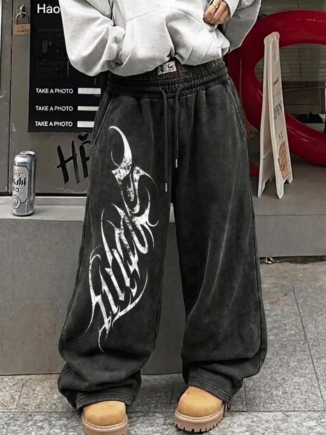 American Vintage Washed Y2K Punk Ripped Text Print Baggy Sweatpants, Loose-Fit Wide Leg Pants, Casual Streetwear for All Seasons
