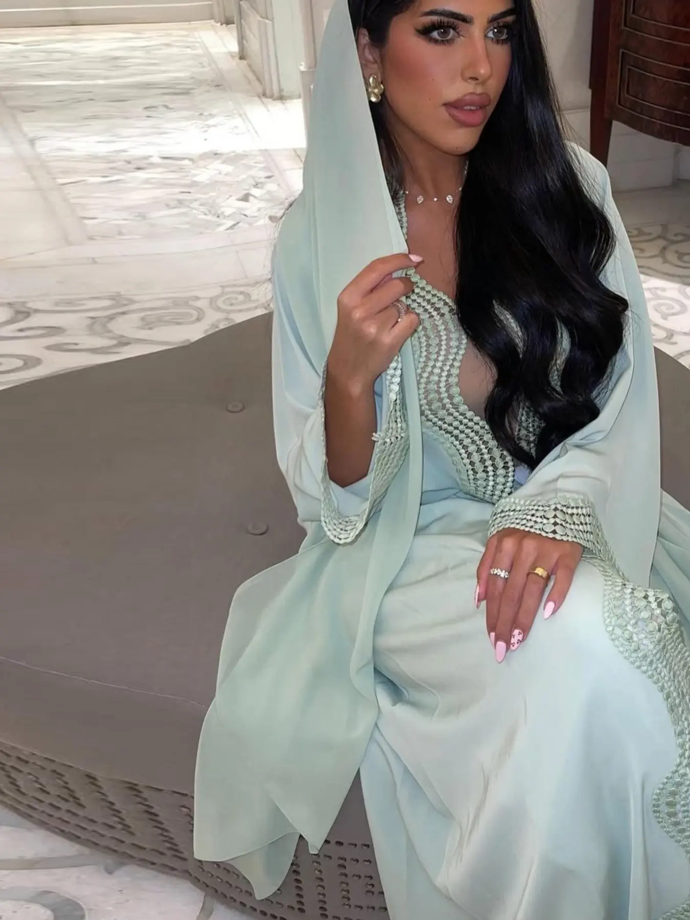 Muslim Women's Scalloped Trim Open Front Abaya, Solid Color Loose Long Middle Eastern Robe, Casual All-Season Outerwear