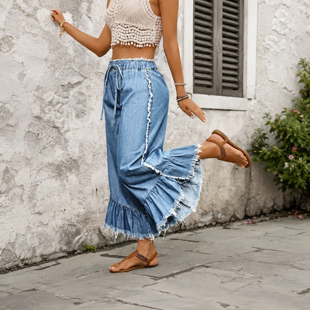 Women’s Boho Ruffle Hem Wide Leg Jeans, Light Wash Elastic Drawstring Waist Denim Pants with Frayed Trim, Relaxed Casual Palazzo Trousers for Summer, Vacation, Beach and Festival Outfits