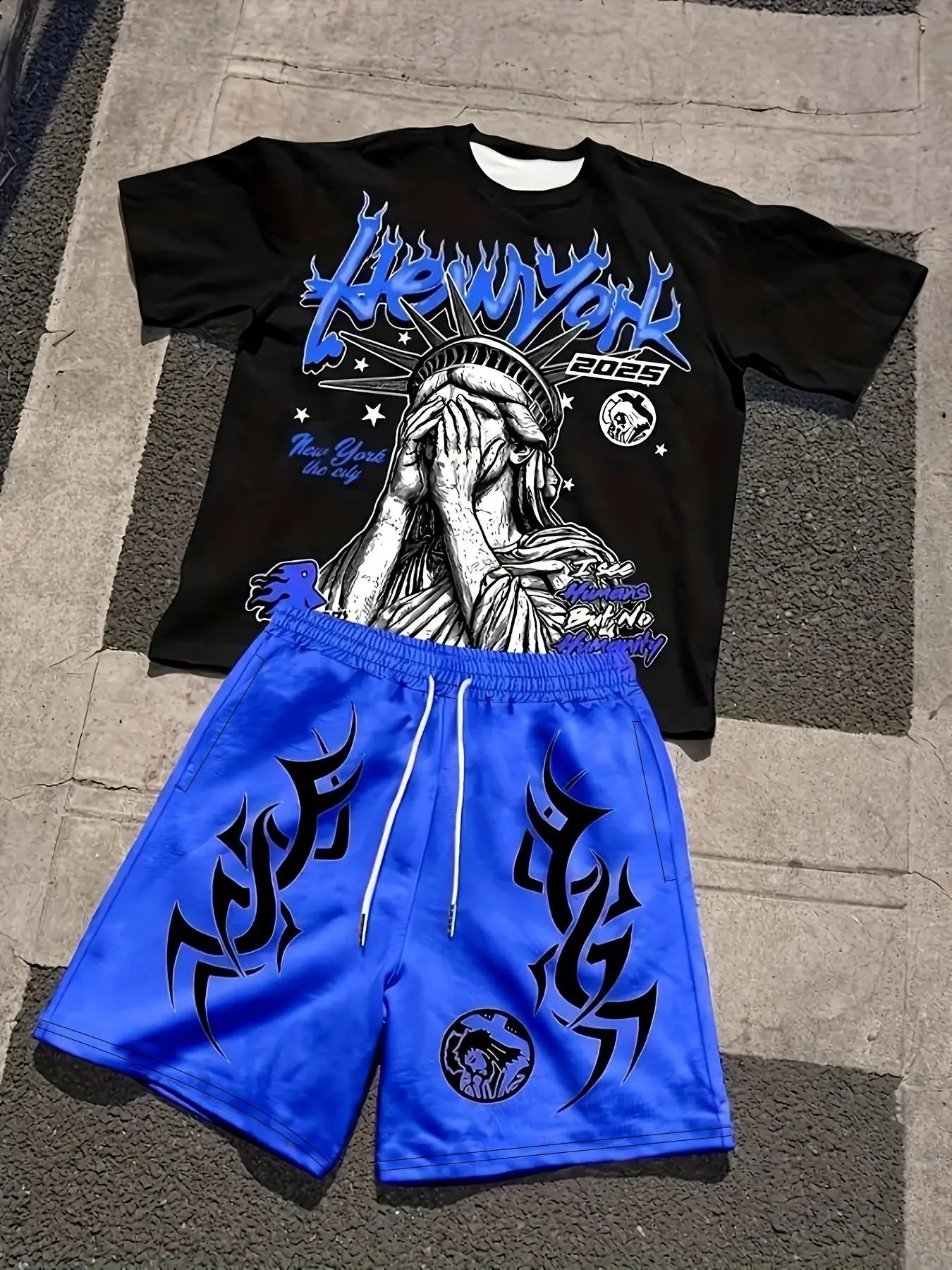 2-Piece Set Men's New York Print T-Shirt and Shorts Set, Casual Summer Wear, Statue of Liberty Pattern T-Shirt and Drawstring Shorts for Everyday Wear, Regular Fit, Breathable Fabric, Trendy Street Style Menswear