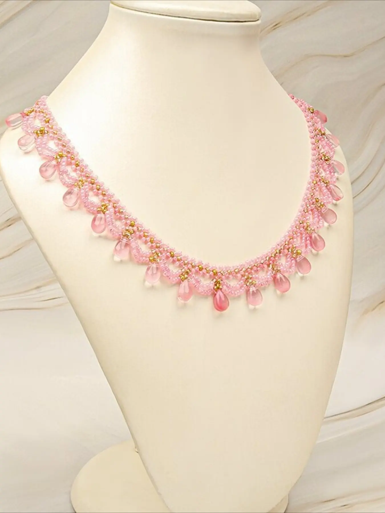 Glass beaded lace necklace, women's costume jewelry, suitable for weddings and banquets, birthday gifts.