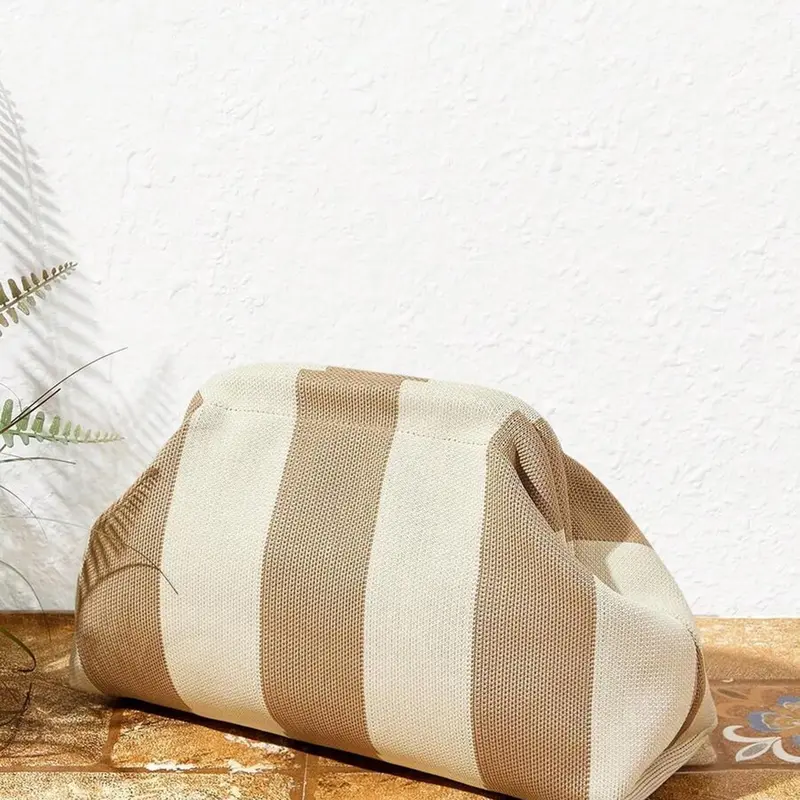 Simple and soft design, curved cloud handbag, elegant women's multifunctional handbag, suitable for storing cosmetics and headphones, suitable for daily commuting and friend gatherings, Daily Commute Bag