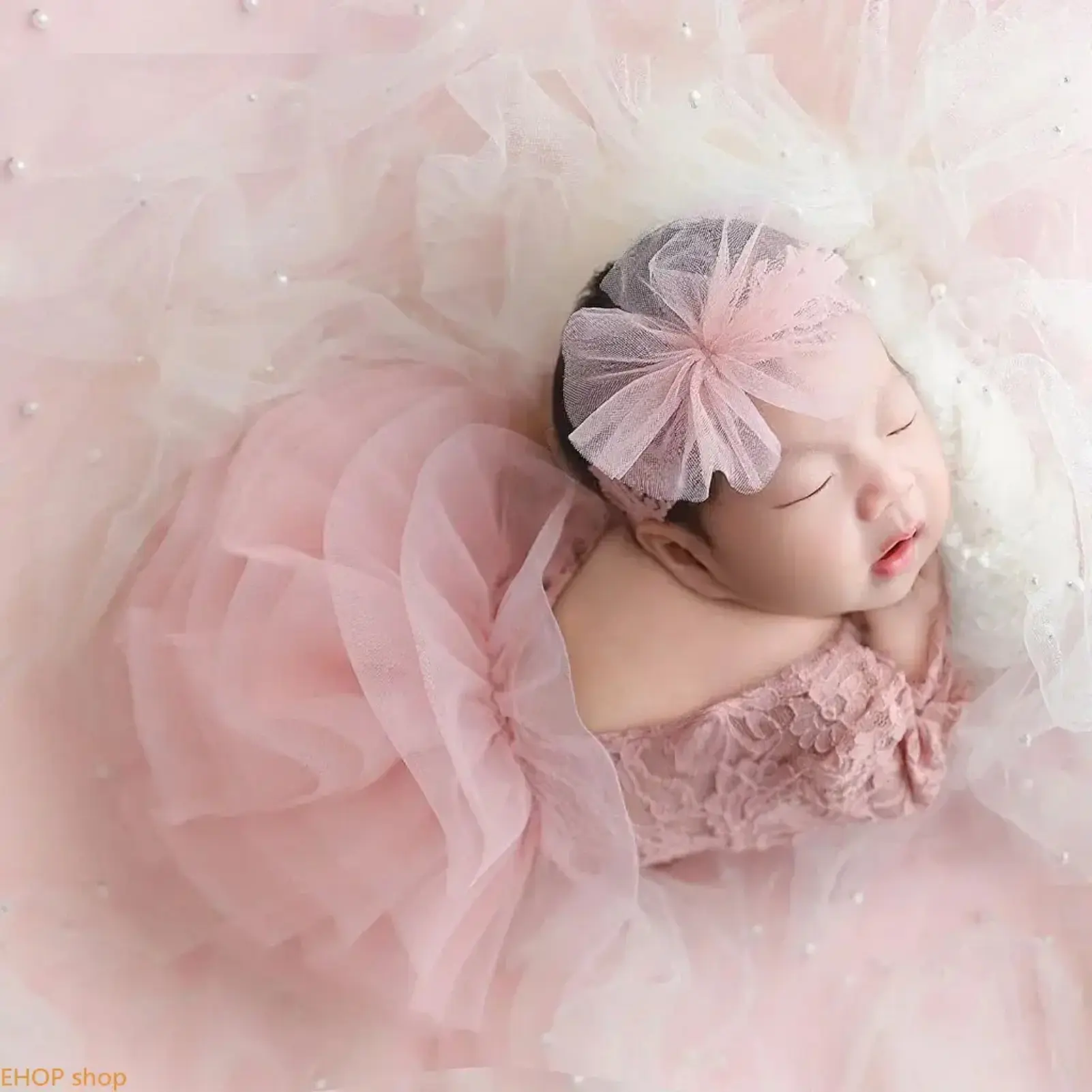 Newborn Photography Outfit for Baby Girls, Cute Lace Romper and Headband Set, Soft Plain Polyester Photo Prop for Studio Shoots & Baby Shower Keepsake Gift, Romper+Headband