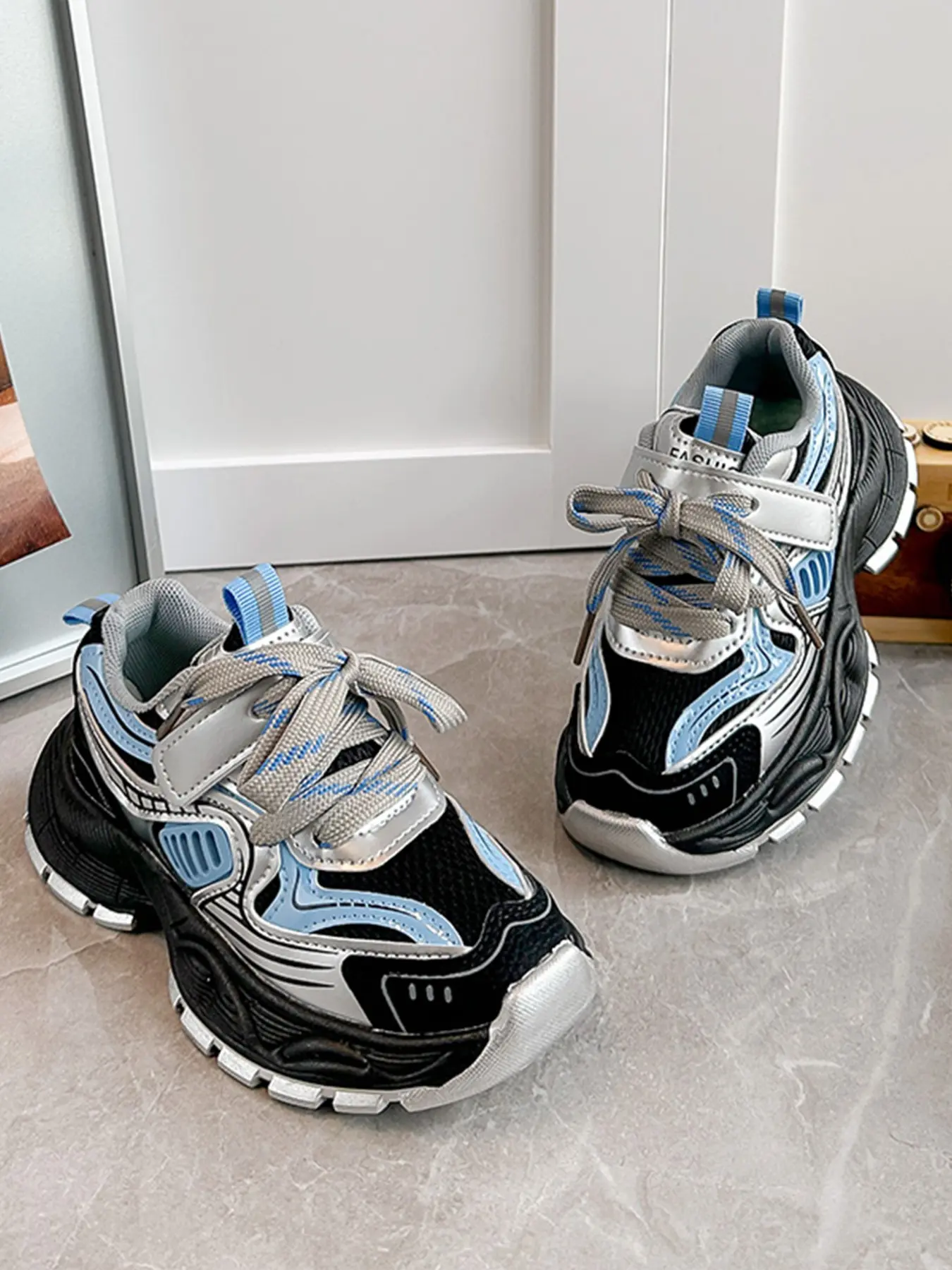 Sporty Dad Shoes, Lace Up Sneakers, Breathable Mesh & PU Leather, Reflective Laces, Anti-Slip Rubber Sole, Ideal for School & Outdoor Activities