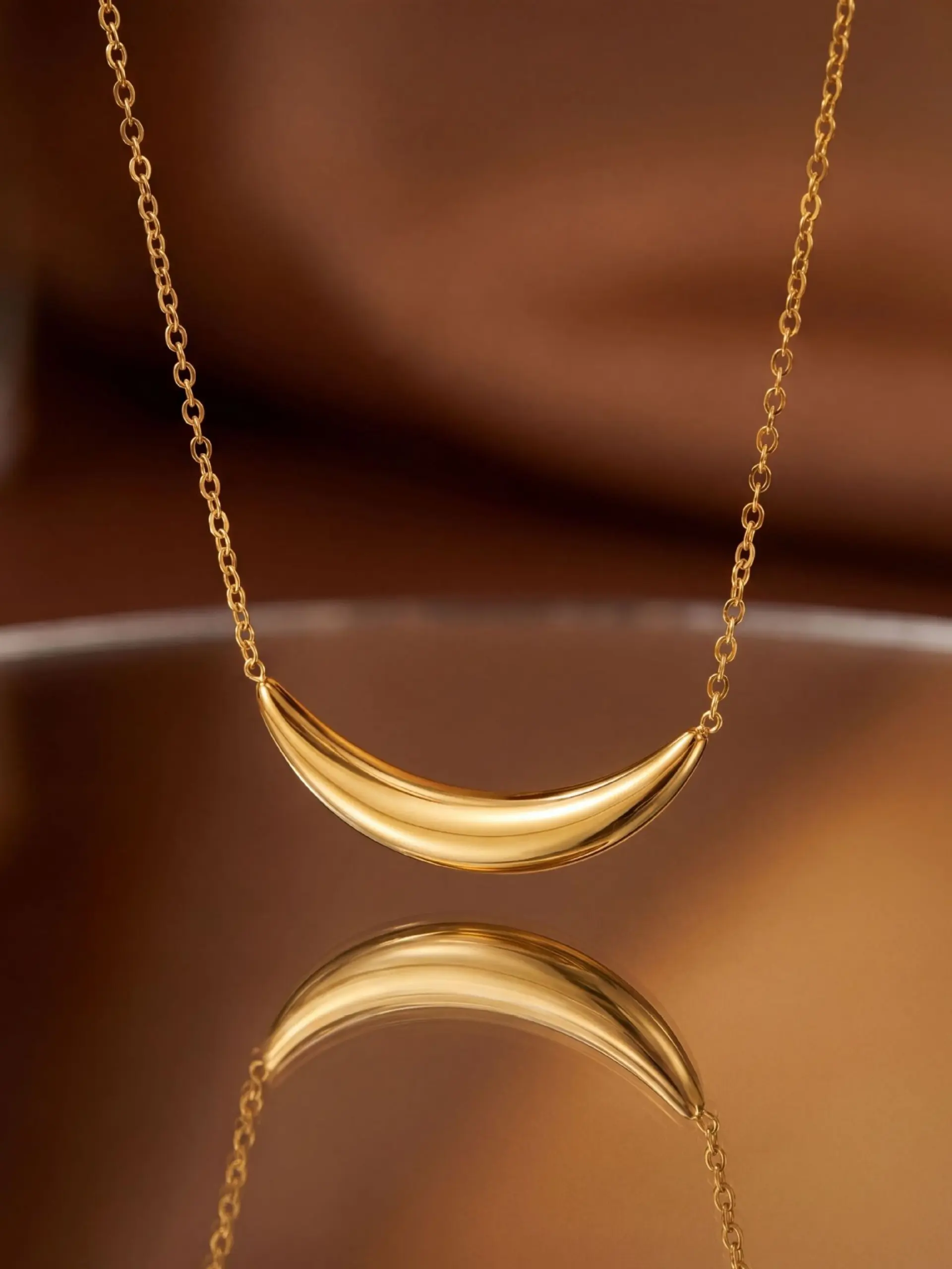 Stainless Steel Moon Pendant Necklace, Elegant Jewelry Accessory, Perfect Gift Choice, Unique Design for Special Occasions