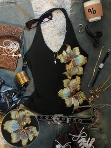 Women's Halter Neck V Neck Sequin Floral Appliqué Tank Top, Black Sleeveless Fitted Y2K Top, Casual Grunge Chic Outfit for Streetwear, Party, Date Night, Daily, Brunch, Trendy Summer Top for Ladies