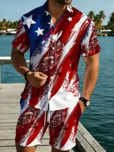 American Flag Pattern Men's Short Sleeve Shirt Set, Summer Casual Beachwear Two-Piece, Geometric Design, Fitted, All Seasons
