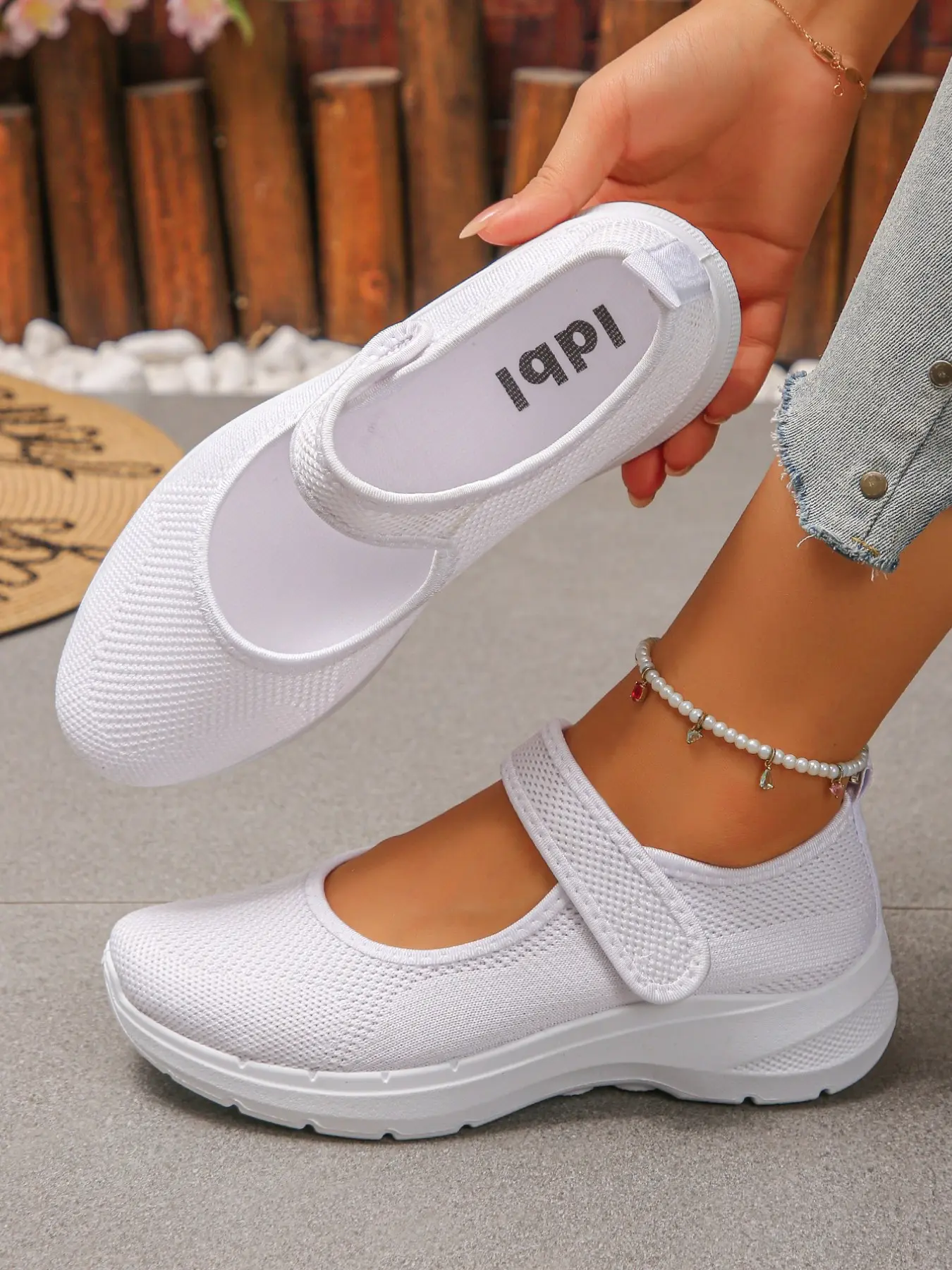Women's Adjustable Velcro Mary Jane Shoes, Round Toe Slip-On Casual Sports Shoes, Anti-Slip Thick Sole, Ideal for Daily Use