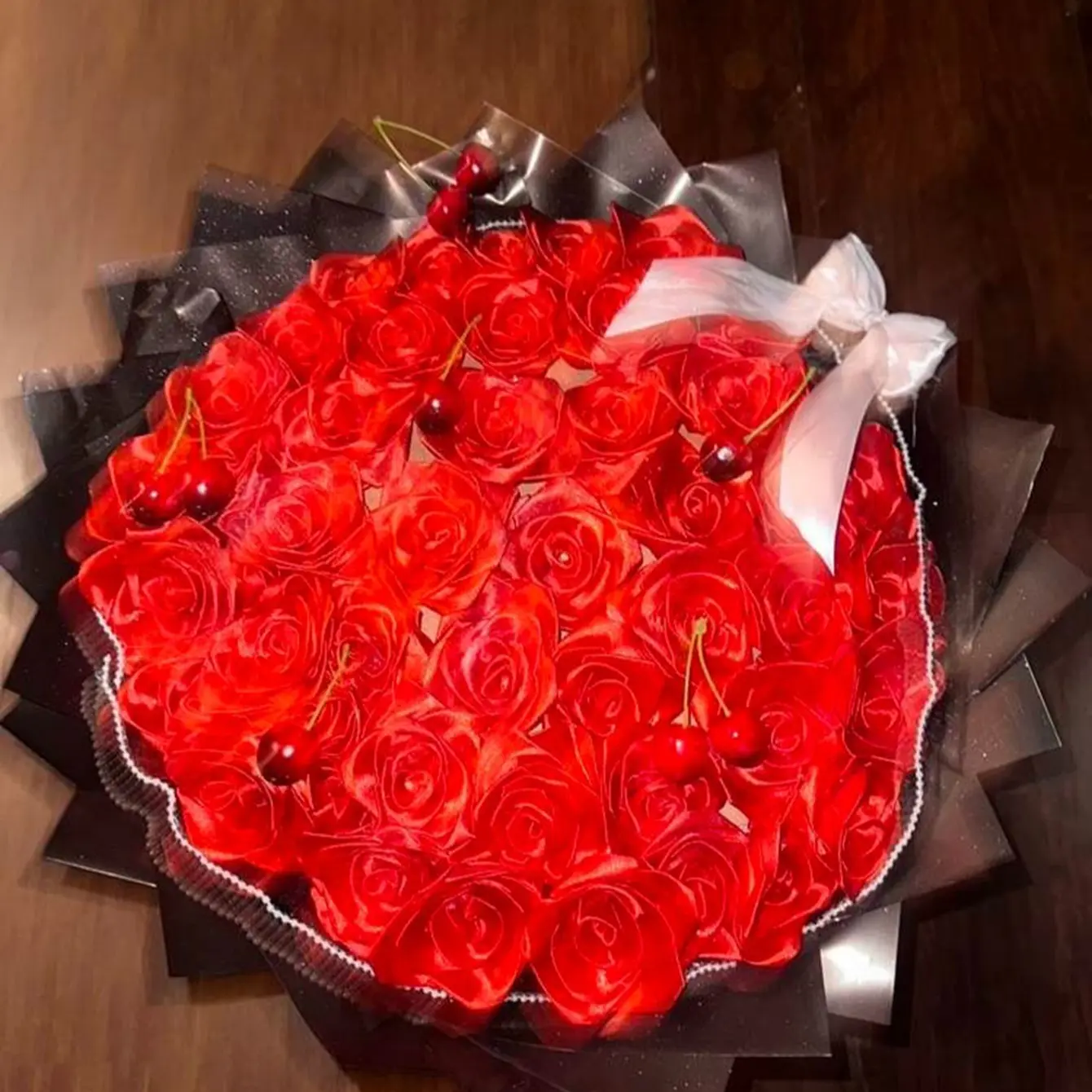 100pcs Handmade Satin Rose Petals, DIY Preserved Flower Bouquets, Cost-Effective, Easy Assembly, Random Hole or Heat Transfer Style