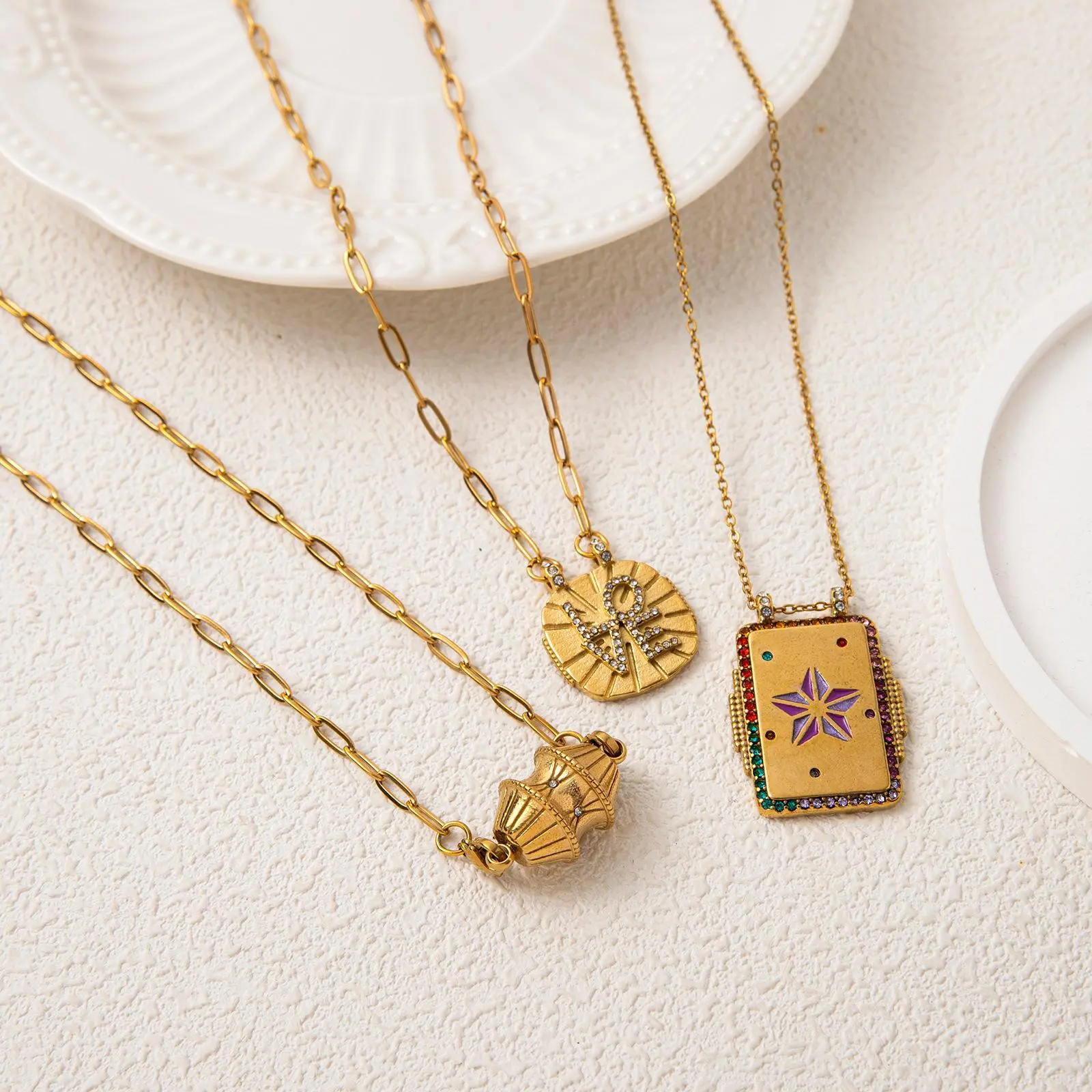 Women's Vintage Star Look Amulet Necklace, Fabric Chain with Tarot Card Pendant & Colorful Zircon Inlay, Casual Daily Costume Jewelry Gift for Valentine's Day, Single Pendant, Choking Hazard Small Parts