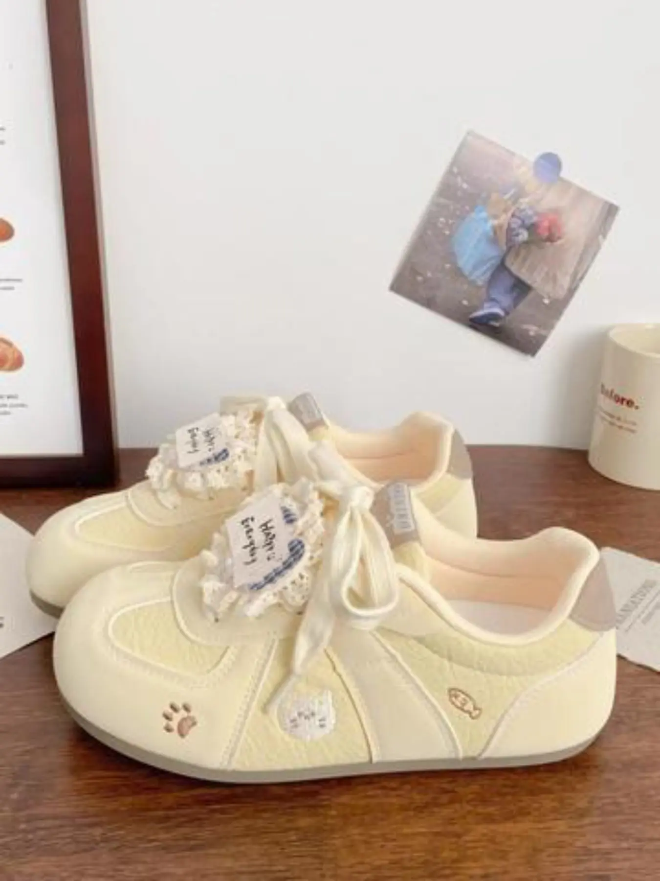 Japanese Style Girl Fashion Cat Embroidery Agan Low Ankle Trainers Shoes, Lace Tag Versatile Flat Casual Sneakers, Cute, Trendy and Stylish Footwear for Girls, Trainer Footwear