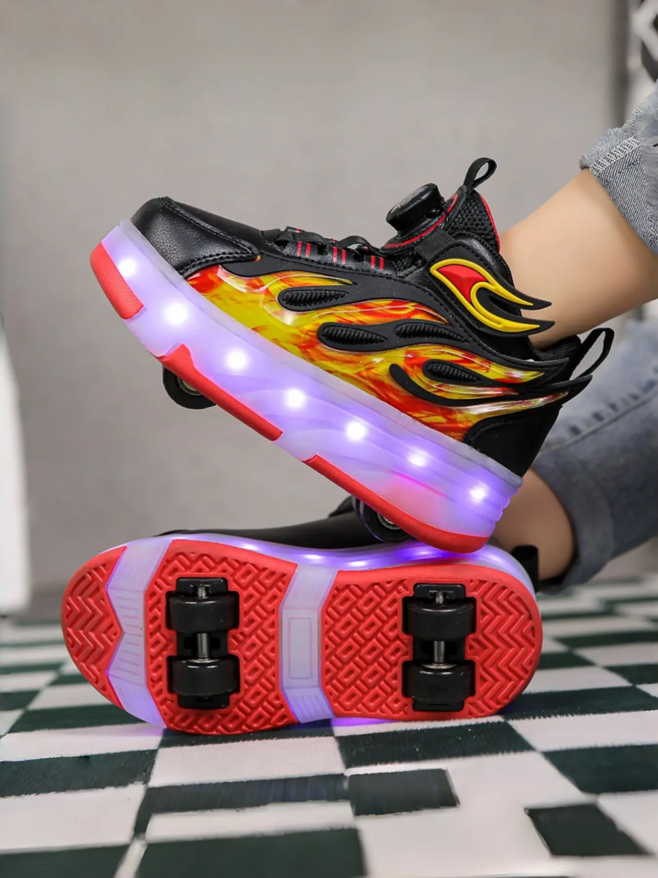 Yaosf Kids Skate Shoes LED Light Up, Unisex Roller Skates for Boys & Girls, Comfortable Outdoor Sports Shoes, Perfect Birthday Gift
