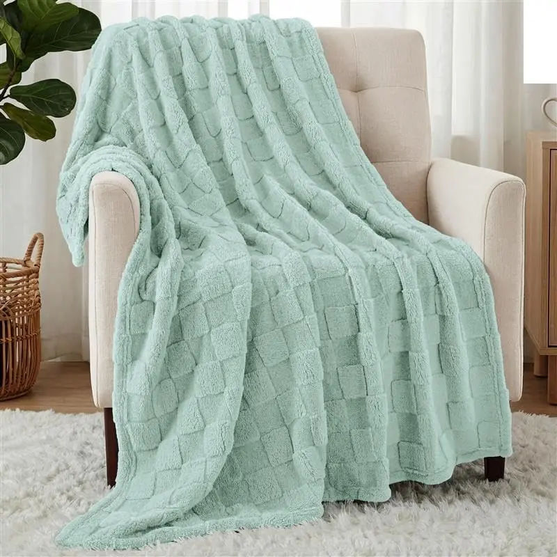 Sage Green Checkered Fleece Throw Blanket for Couch, Sofa, Soft Plush Cozy Blanket for Women and Men  Decor, Ultra Comfy Travel-Friendly Throws, 50x60 Inches