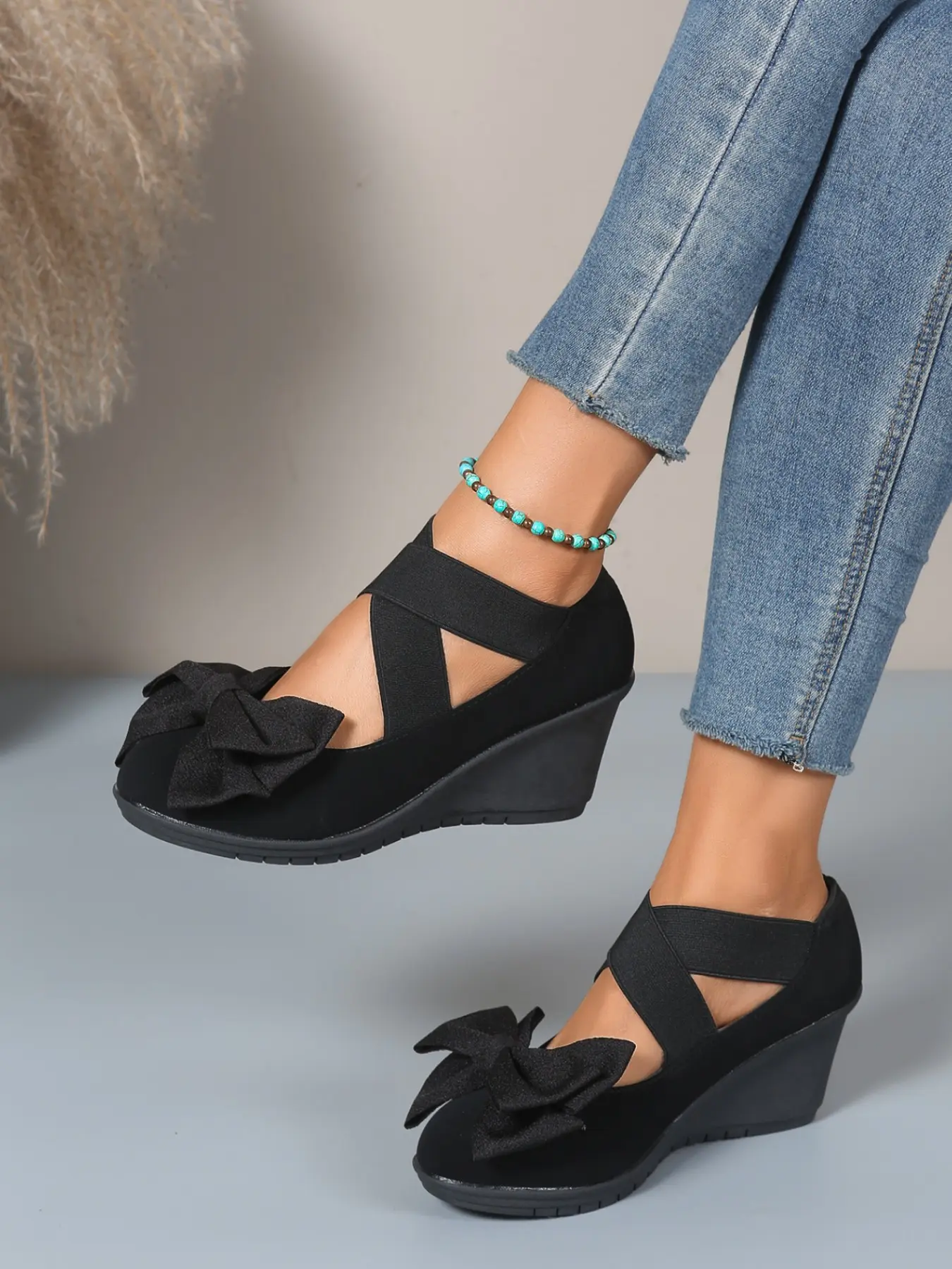 Women's Closed-Toe Strappy Wedge Sandals, 3D Bow Cross Elastic Strap, Matte Casual Thick Sole, Daily Commute Lightweight Anti-Slip Flat Heel Shoes