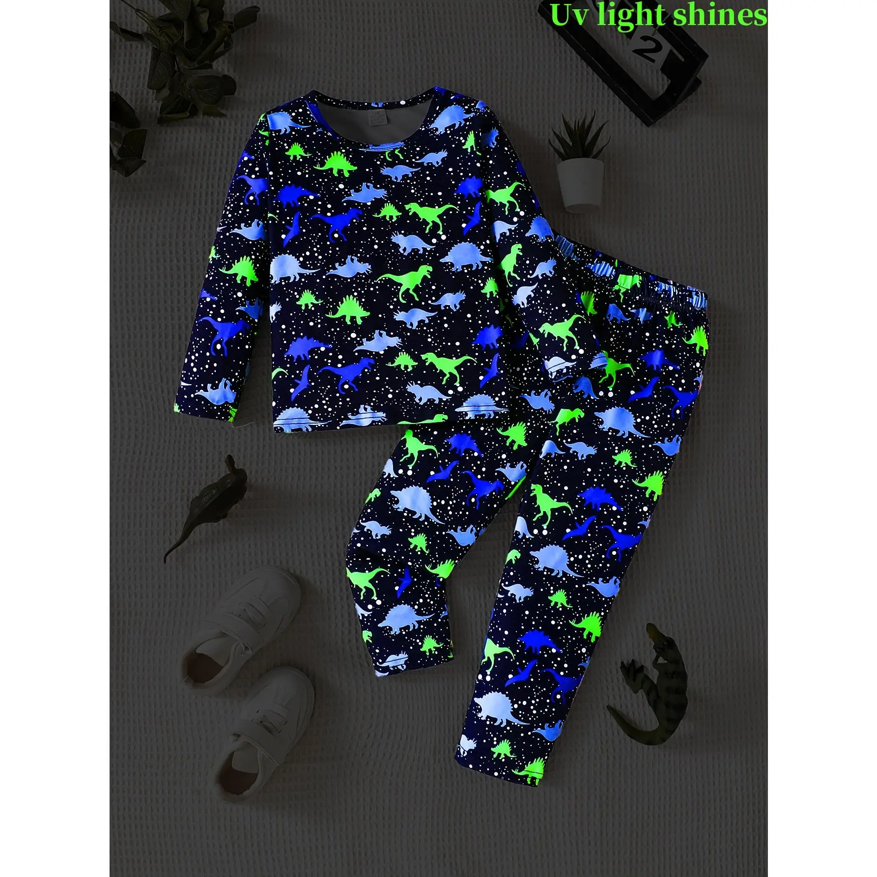 Boys' 2-Piece Glow Print T-Rex Dinosaur Pajama Set, 3-12 Years, Round Neck Long Sleeve T-Shirt & Pants, Soft Knit Fabric, Autumn Base Layer, Fall-Winter Party Outfit - Ideal Daily Gift