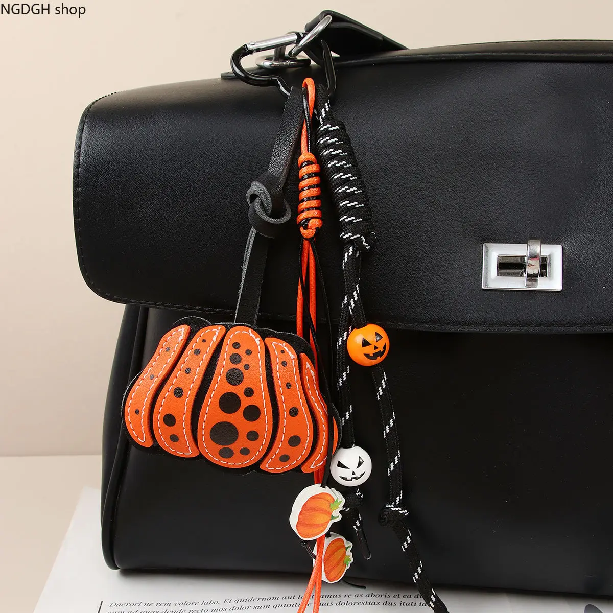 Synthetic Halloween Pumpkin Charm Keychain Set Pack, Braided Lanyard, Spooky Skull Bead Accessory, Orange Black Fabric Bag Charm, Heart Metal Clasp Ornament, Festival Gift for Seasonal Parties & Daily Decor