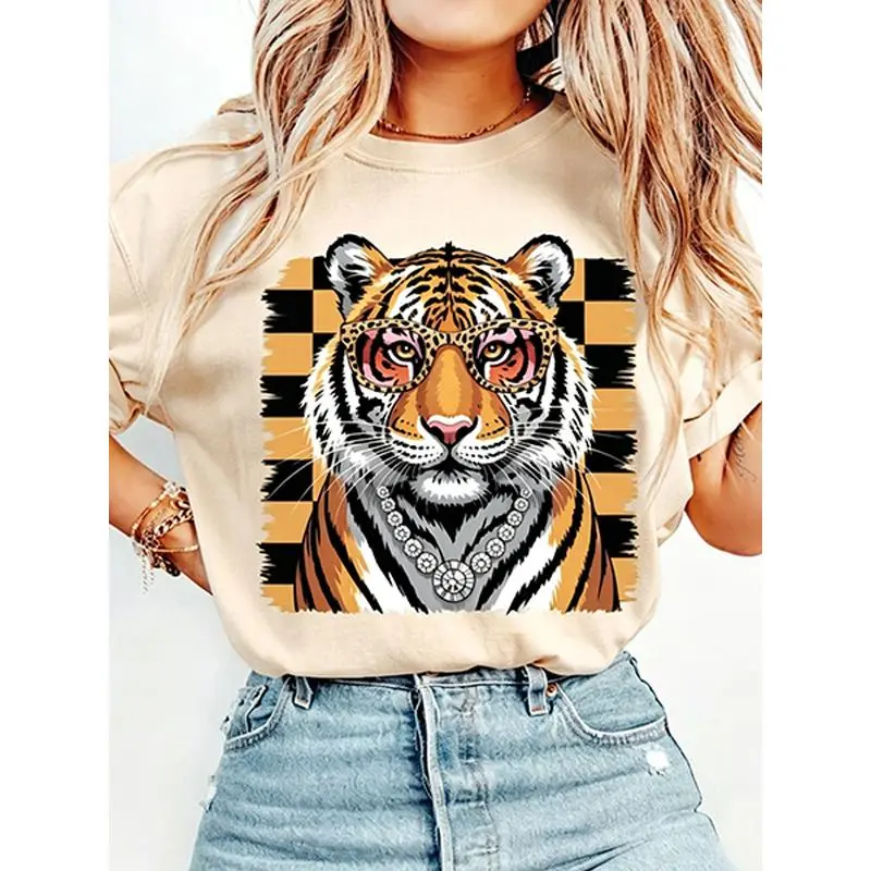 Women's Oversize Cut Round Neck Graphic T-Shirt - Tiger Print, Soft Cotton Blend Streetwear Top, Comfortable Casual Short-Sleeve Tee for Birthday Gift, Everyday Wear with Sweatpants, Tshirt, Prints