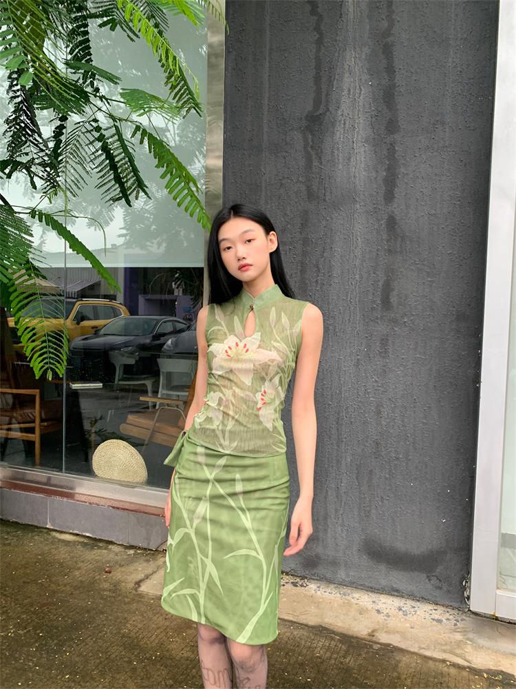 New Chinese-style lily pattern reversible cheongsam top + new Chinese-style lily pattern reversible one-piece skirt