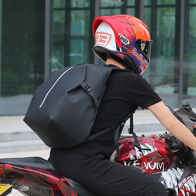 Large Capacity Multi-Sport Helmet Backpack, Waterproof Football Baseball Motorcycle Gear Bag, Reflective Strips, Suitable for Helmets and Laptops, Sports Backpacks