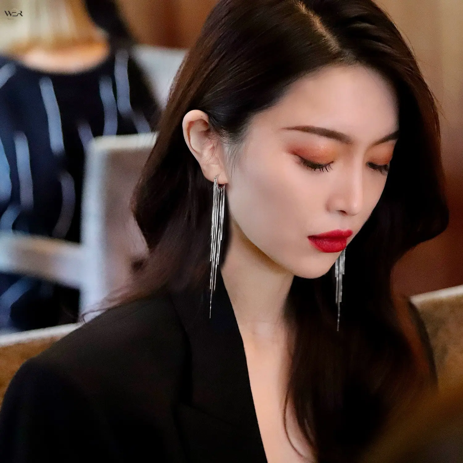 Long Tassel Drop Hoop Earrings for Women, Heart Shape Huggie Hoops Multi-Layer Asymmetrical Snake Chain Fringe Dangle Earrings, Elegant Shiny Metal Linear Chain Earrings for Wedding Party Evening Daily Wear, Gold Silver Two Colors Available