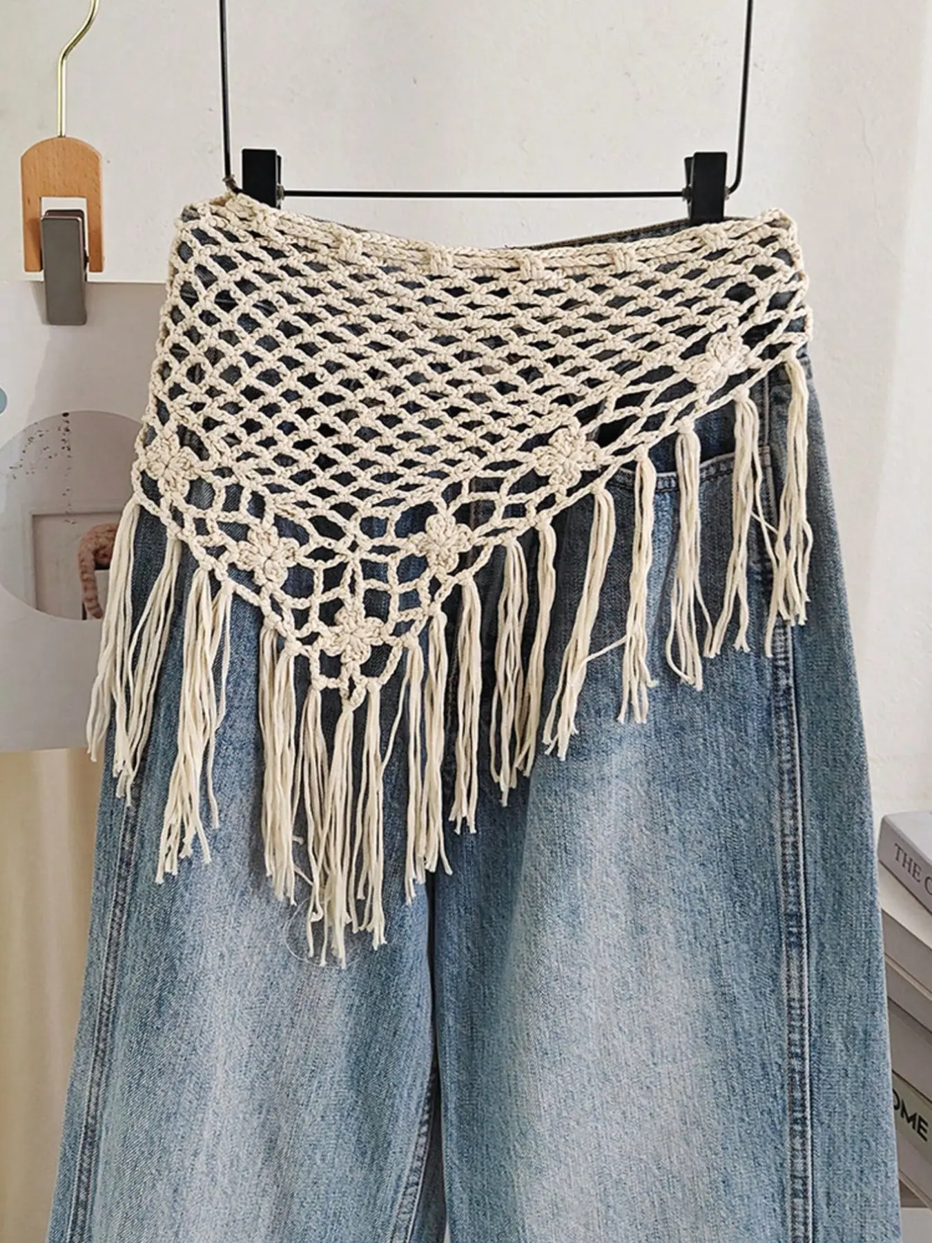 1pc Bohemian Hollow Out Knitted Crochet Triangle Tassel Shawl Multifunctional Layered Decorative Belt