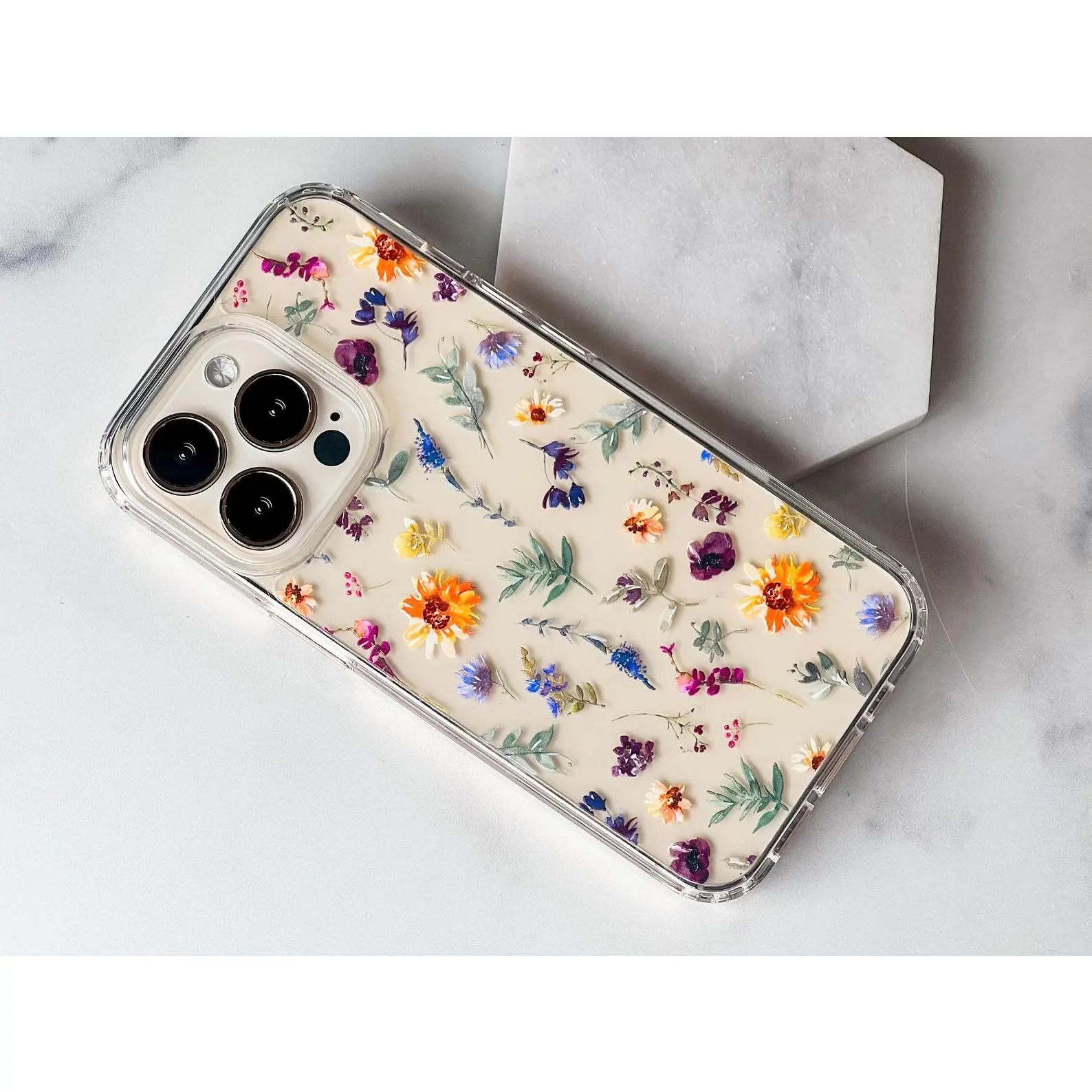 Aesthetic Watercolor Sunflowers & Wildflower MagSafe Phone Case - Wireless, Easy-Install Protection, Custom Phone Accessories for iPhone 17 Air,16e,15,14,14 Plus,13 Pro Max Mini,7,8 SE & Galaxy S26,S25 Devices
