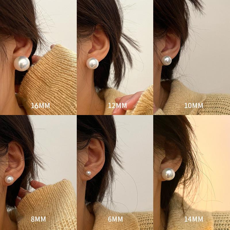 Compact sports protective gear. Lightweight and comfortable, suitable for all training activities. Made of 925 sterling silver