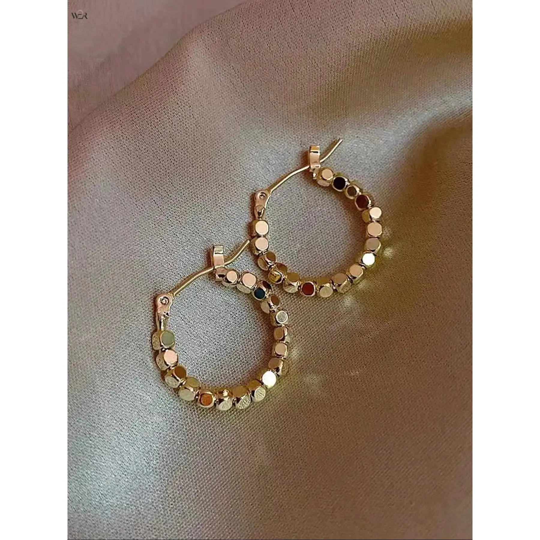 Female 2-Tone Gold-Silver Tiny Square Disc Huggie Earrings Hoops, 2cm Electroplated Mini Reflective Sequin Click Loop, Minimalist Dainty Stackable Lightweight Fashionable Earrings for All Seasons Everyday Wear Jewelry Gift
