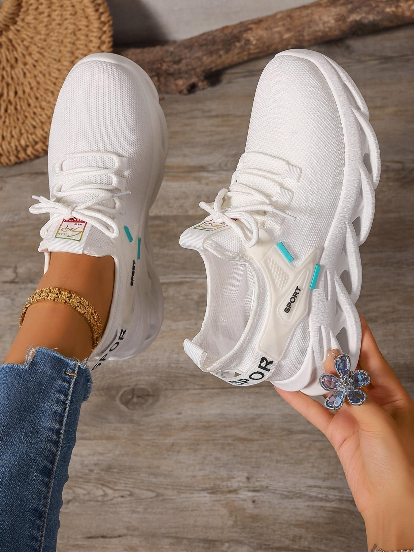 Women's Fashionable Lace Up Low Top Sneakers, Casual Comfortable Breathable Sports Running Shoes, All-match Round Toe Chunky Sneakers for Daily Life, Sporty Running Shoes