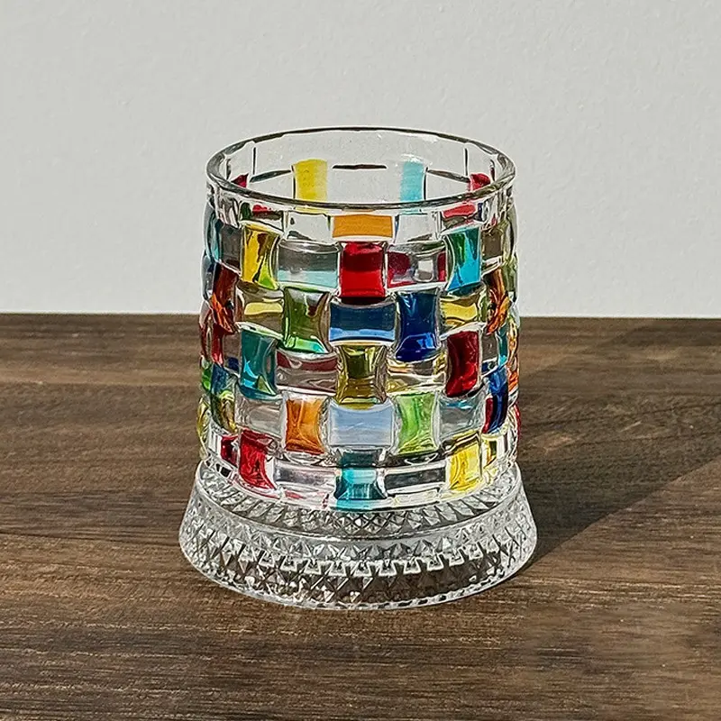 Hand-Painted Embossed Rotating Whiskey Glass, Whisky Glass, Minimal Luxury Crystal Tumbler, Smooth Spin Design, Elegant Drinking Cup